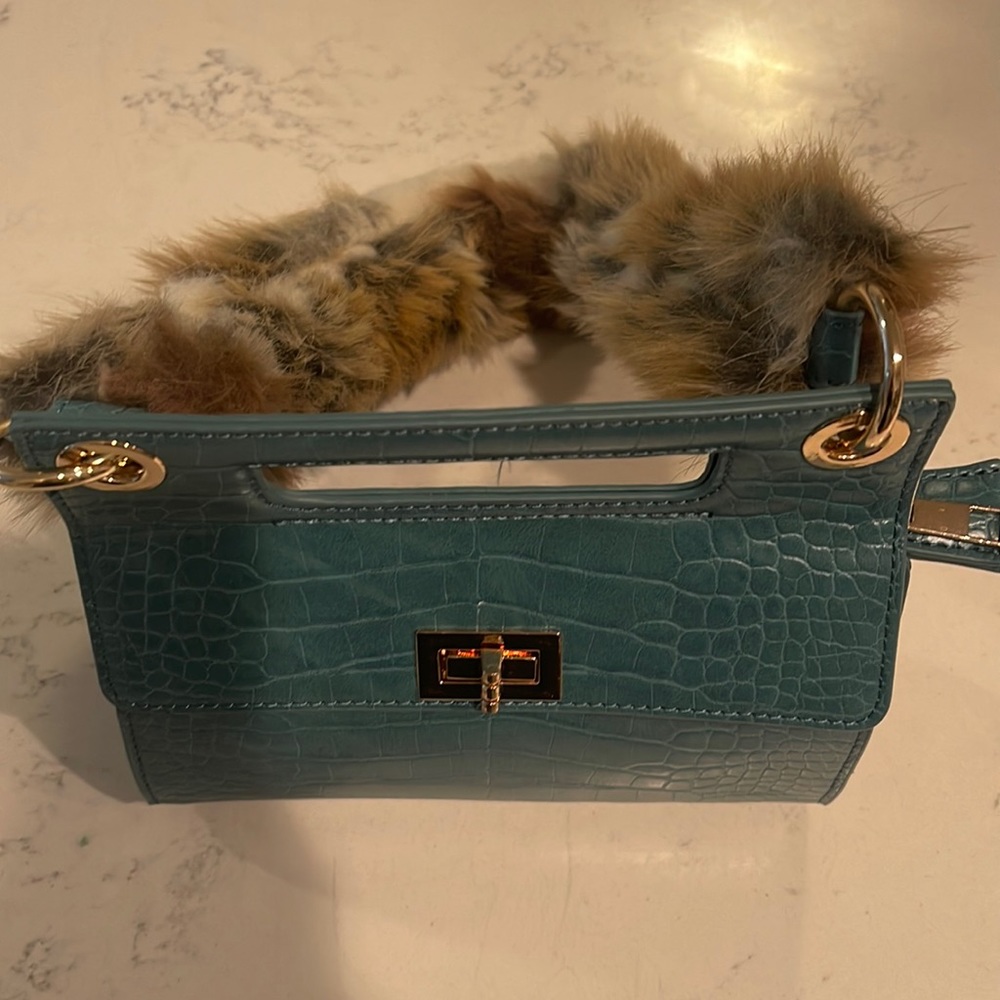 Leather fashion nova hand bag